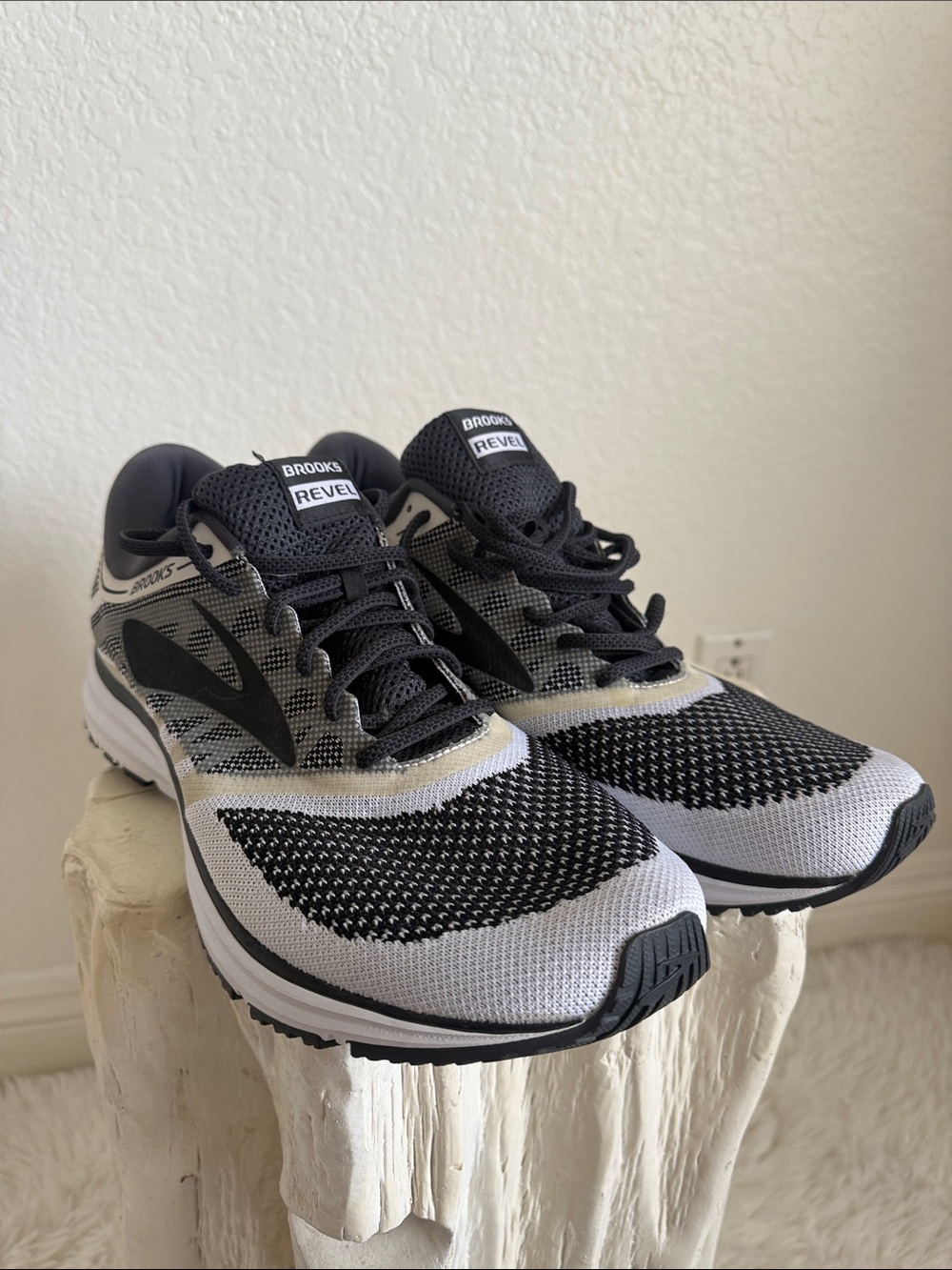 Brooks Revel Men's Black and White Athletic Running Shoes